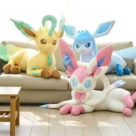 Avatar of Crystal, Angel, and Fern (AKA the first three eeveelutions I made here)