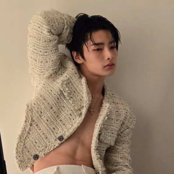 Avatar of ✮ - Yang Jeongin (Possessive Boyfriend)