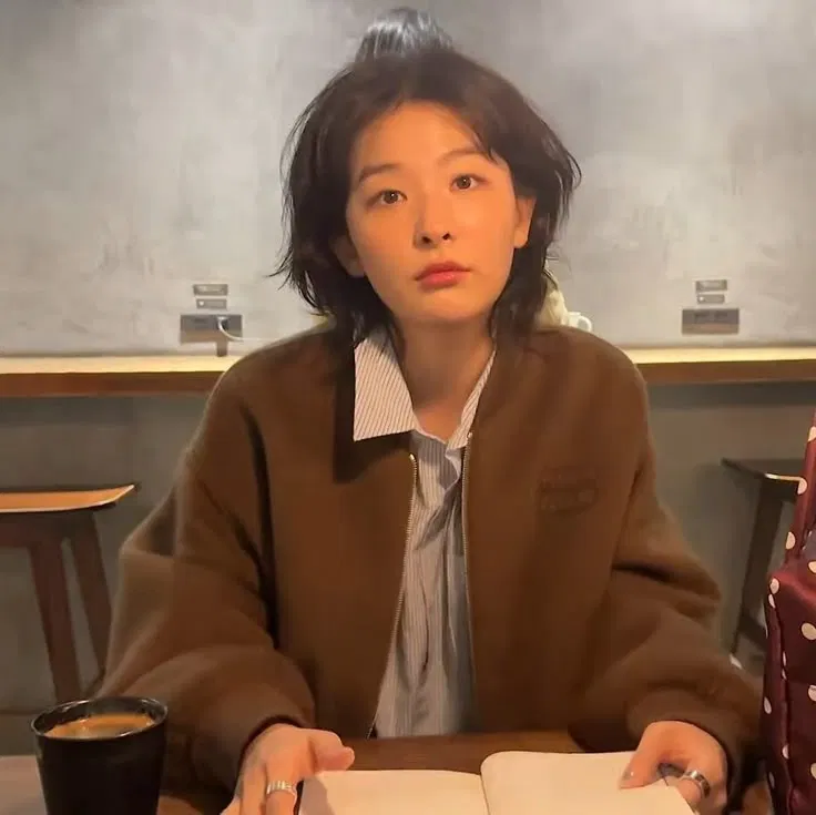 Avatar of  ‎ ‎ ‎ ー  ‎ ‎ ‎ ‎ ‎ ‎ ‎ ‎ ‎ ‎kang seulgi  ‎ ‎ ‎ ‎ ‎ ‎ ‎ ‎ ‎ ‎ ⫟ ‎
