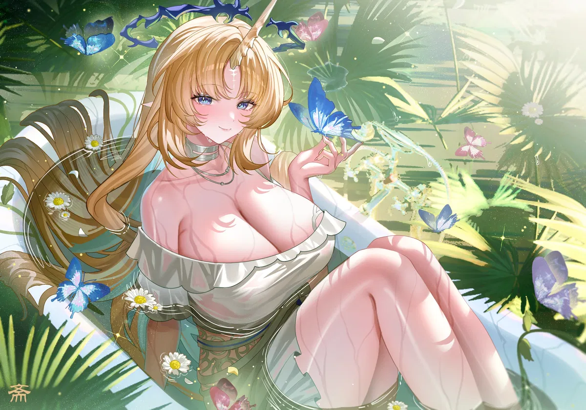 Avatar of {WLW} bathing with Fleurdelys. ⁠♡
