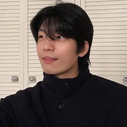 Avatar of ᵎᵎ 𓂃𓈒𓏸Hwang jun-ho