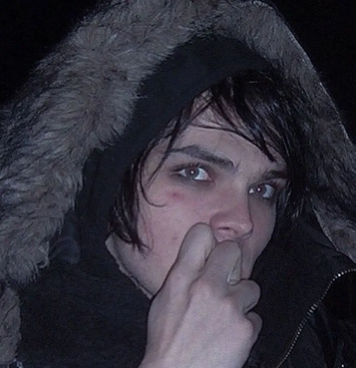 Avatar of Gerard Way || Strangers AU