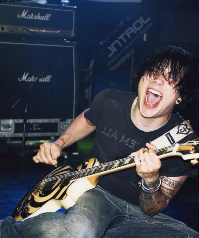 Avatar of Frank Iero - ALT