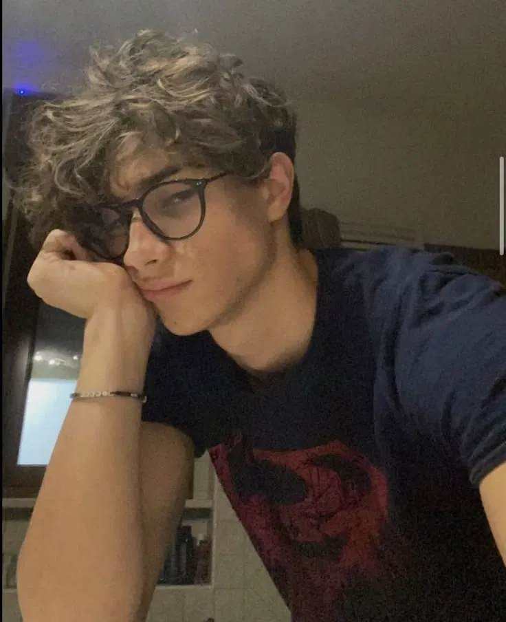 Avatar of Simon Hart