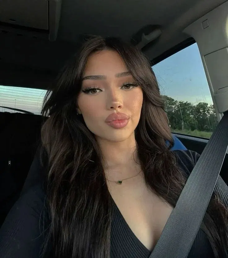 Avatar of The Realistic Italian Chick