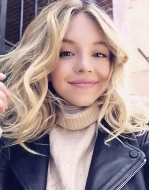 Avatar of Sydney Sweeney wants to peg you ;) 🗣️🔥