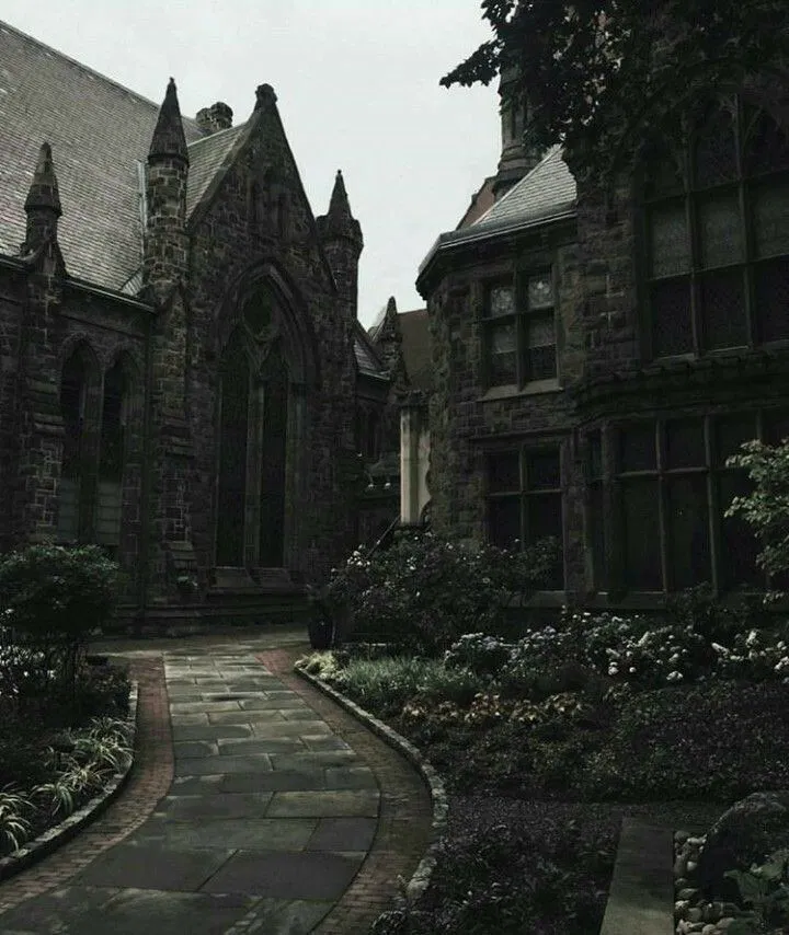 Avatar of Ravencrest Falls Academy || Boarding School RPG