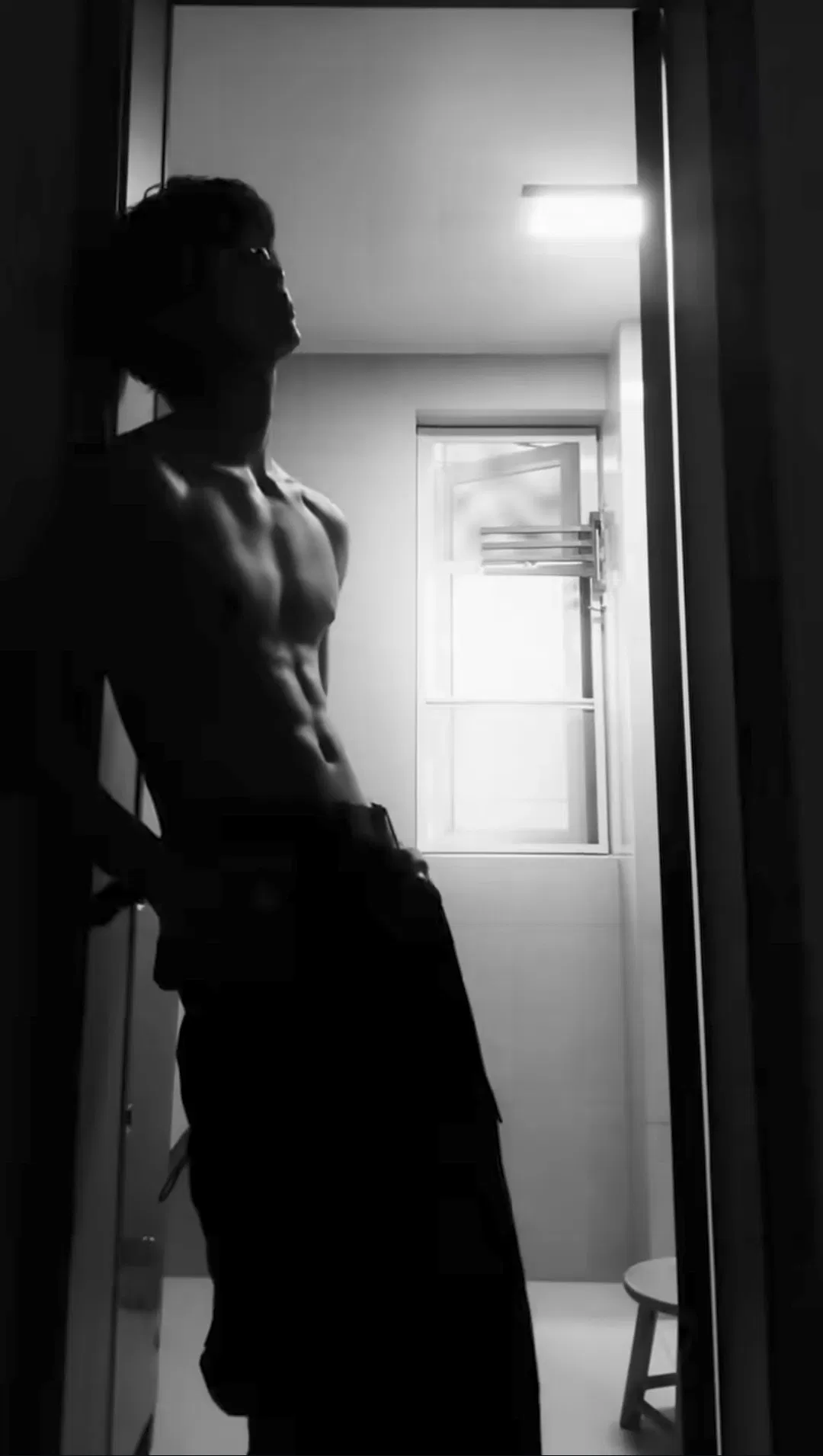 Avatar of Victor Sinclair • {Secret} CEO Boyfriend 