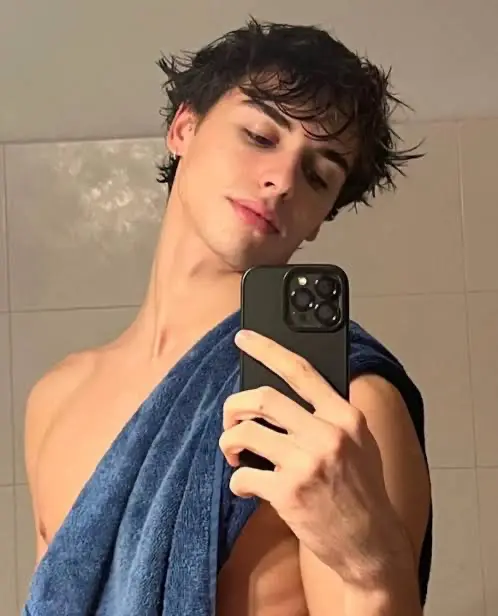 Avatar of Ethan
