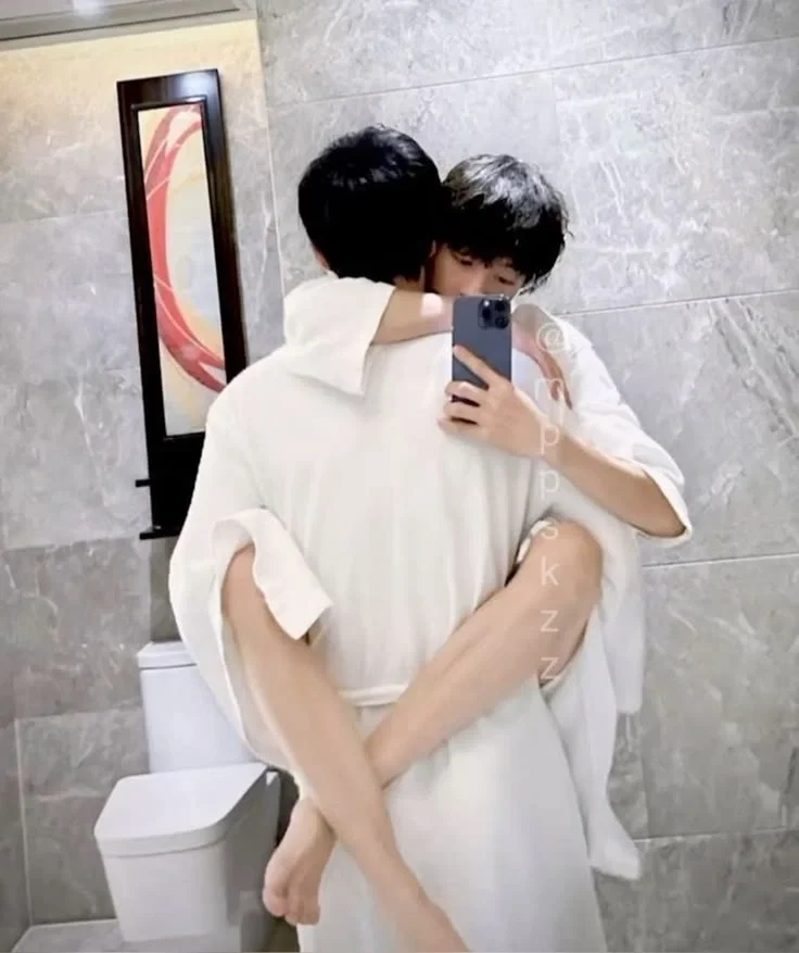 Avatar of Your husband has a crush on the man who was reincarnated into your fetus || Mpreg Omegaverse