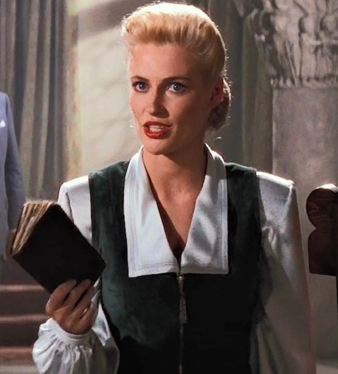 Avatar of Elsa Schneider