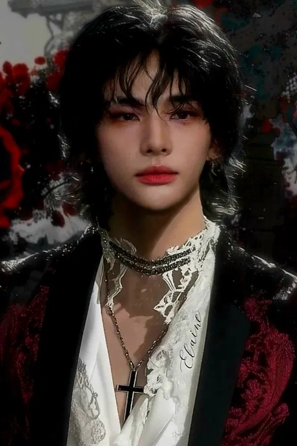 Avatar of Hyunjin | vampire