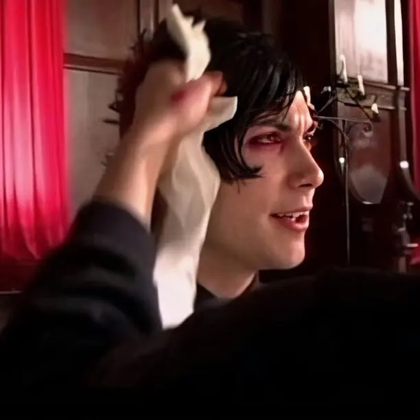 Avatar of ꒰ ☆Frank Iero★ ꒱