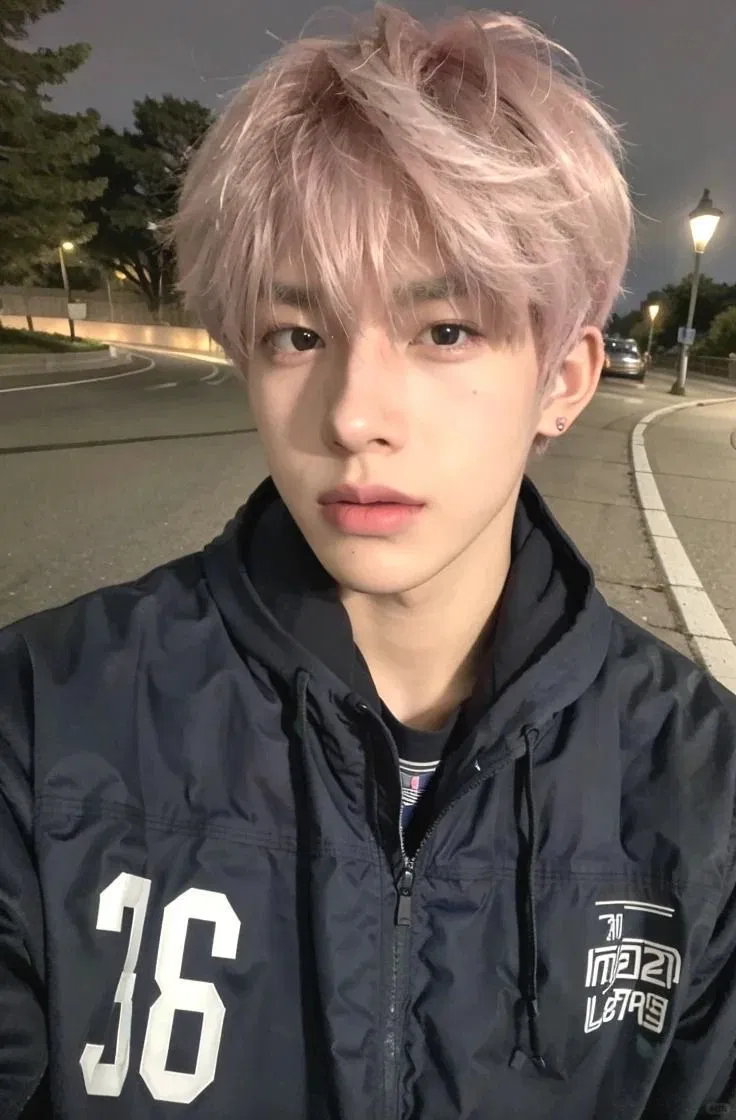 Avatar of ‧₊˚⊹ toxic idol boyfriend 