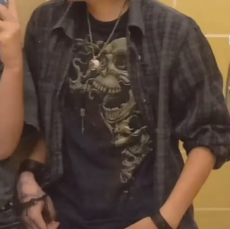 Avatar of (Fcking creep) Demian D' Angelo