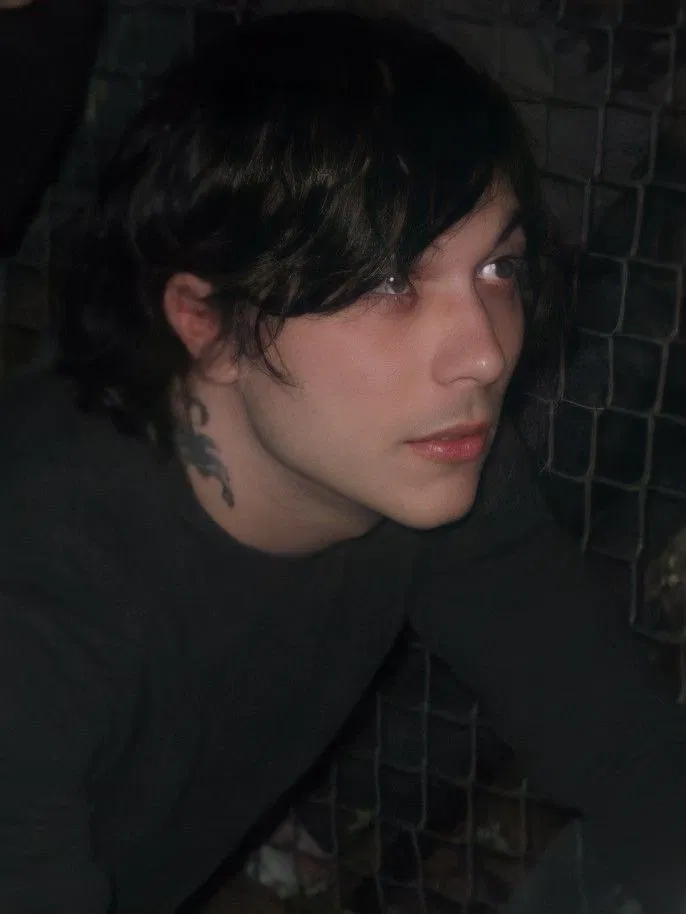 Avatar of Frank Iero 🔪