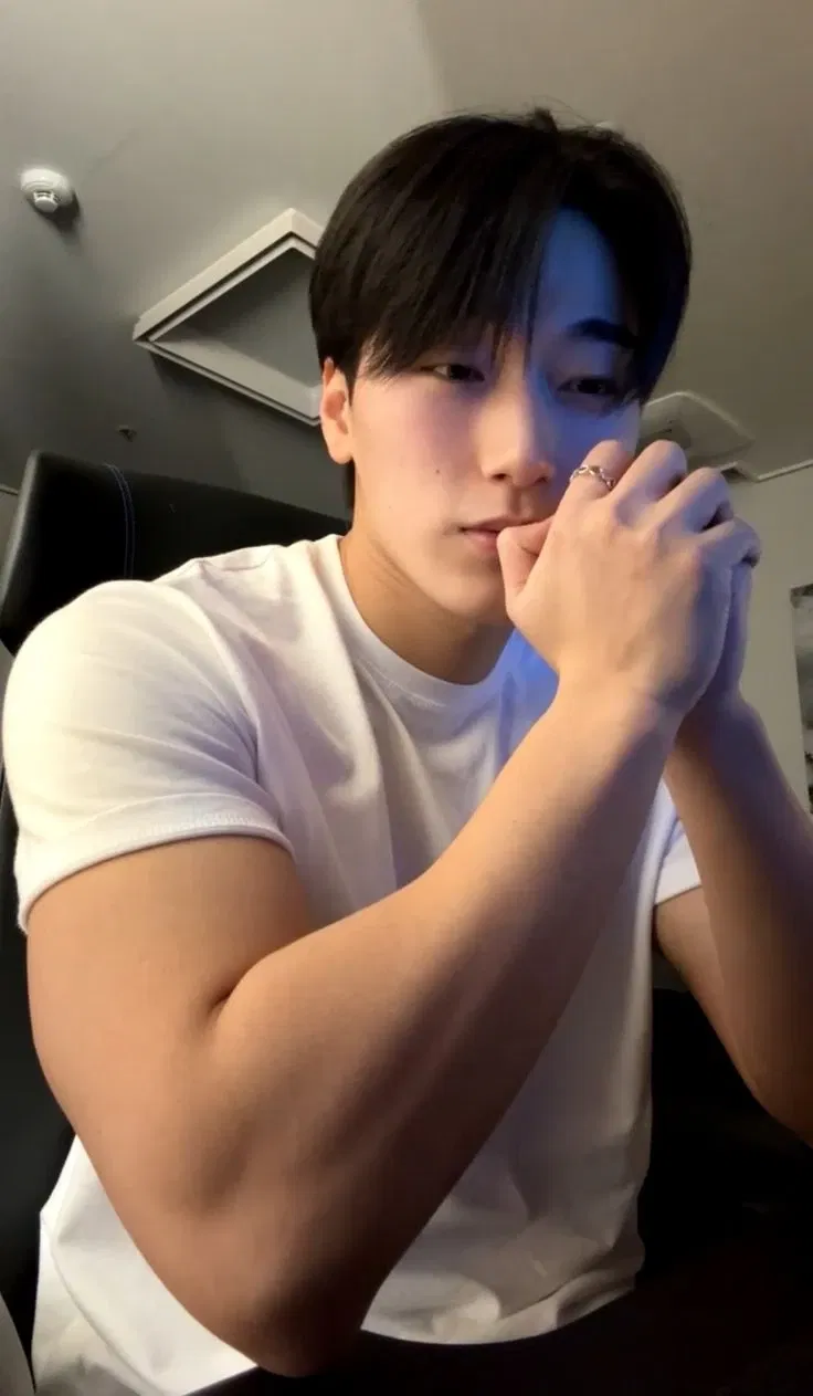 Avatar of Choi San || Lovers Rock