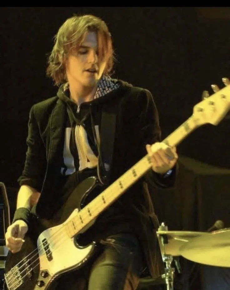 Avatar of 012 - mikey way (mpov!)