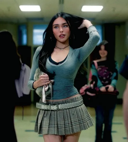 Avatar of Madison Beer (succubus girlfriend)