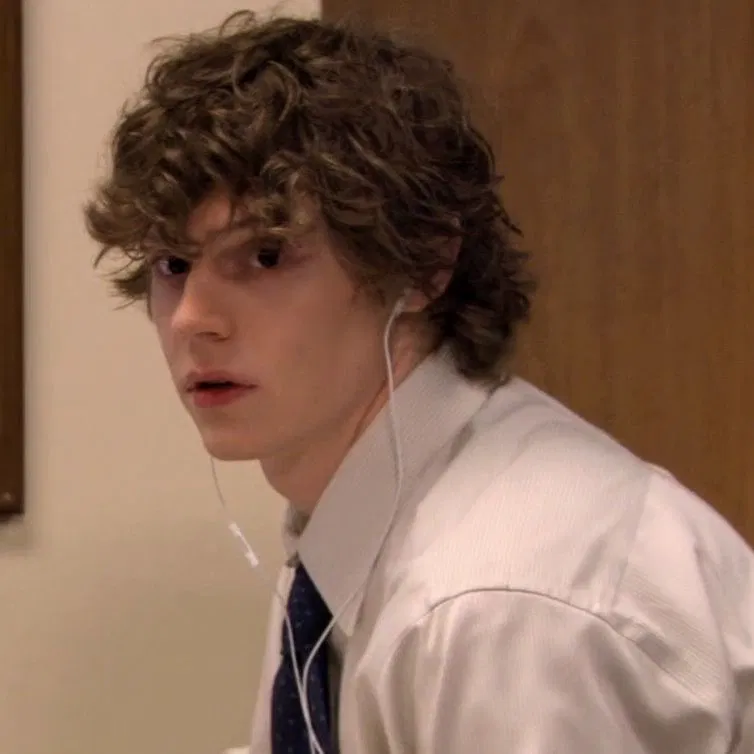 Avatar of Luke Cooper