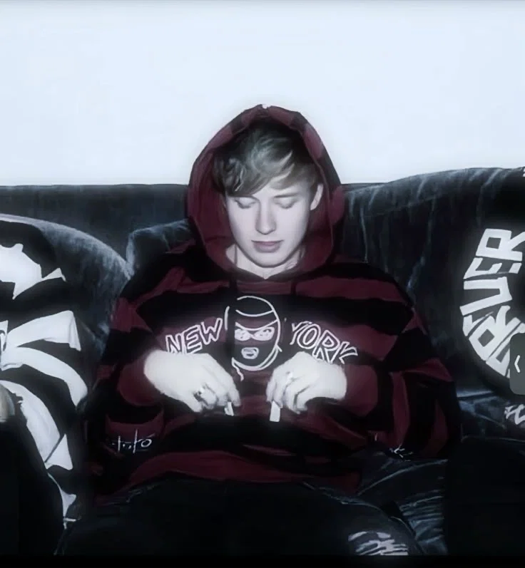 Avatar of Sam golbach 