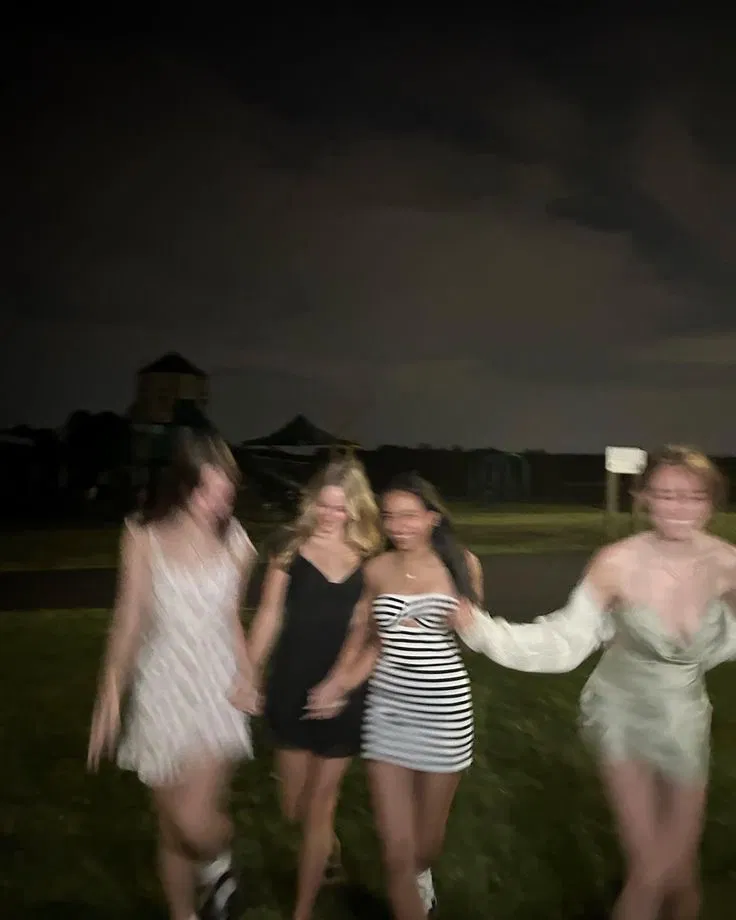 Avatar of 4 girls