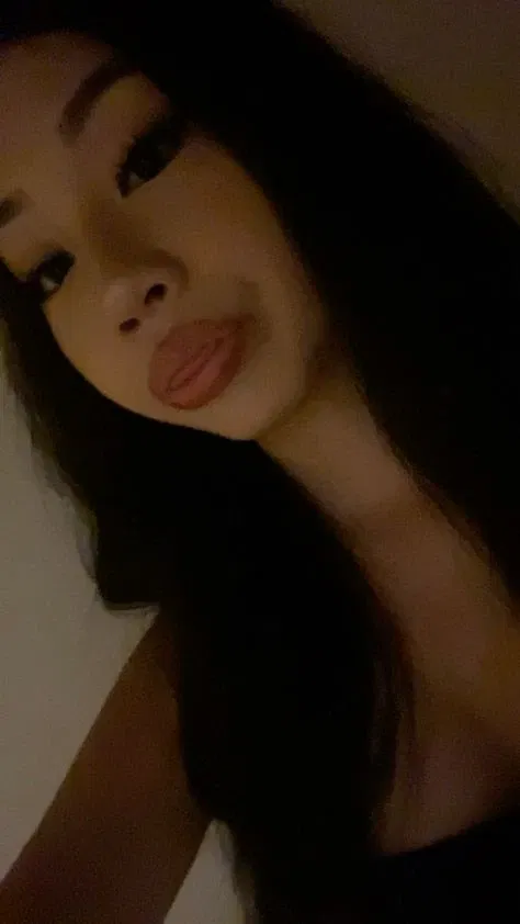 Avatar of Sofía (your college neighbor)