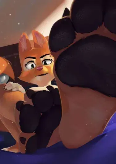 Avatar of Diane Foxington - Paw Fetish