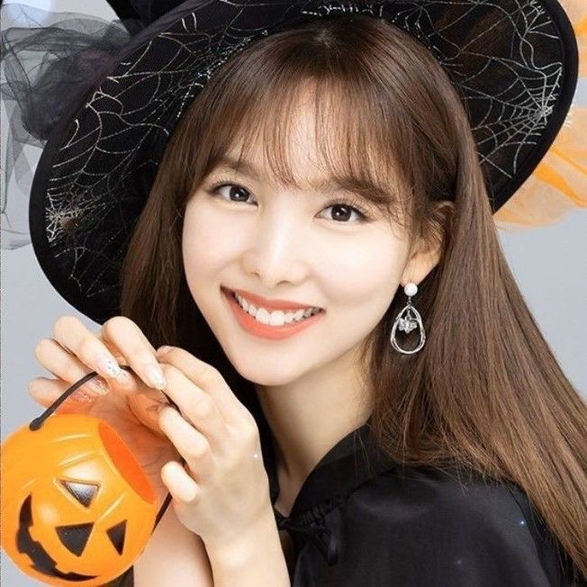 Avatar of Nayeon 