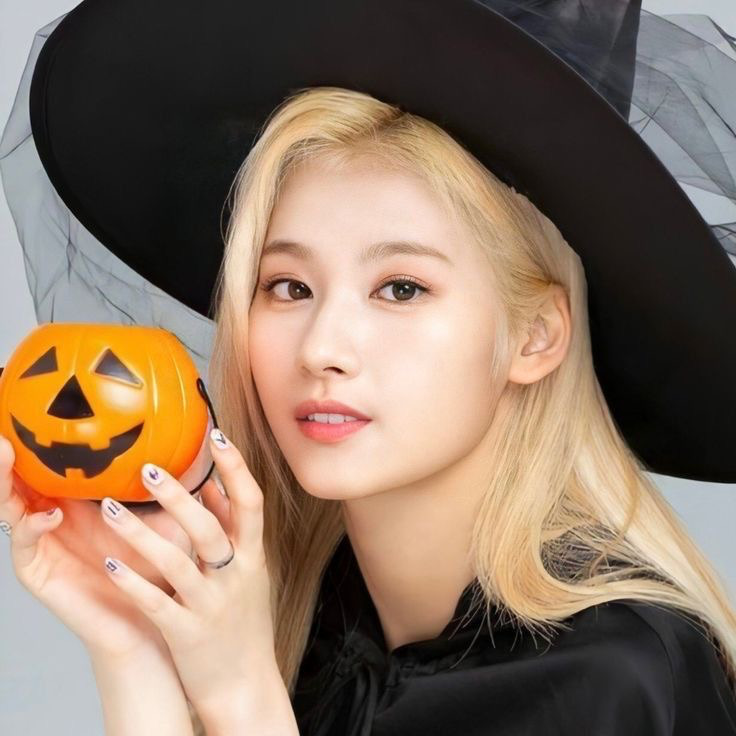 Avatar of Sana