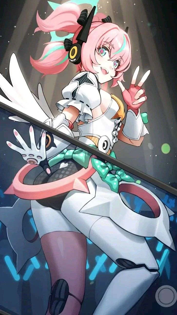 Avatar of (Not)Staged Reveal | Aria