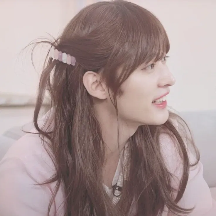 Avatar of ᡣ𐭩Will you accept me? ┃Lee Mina