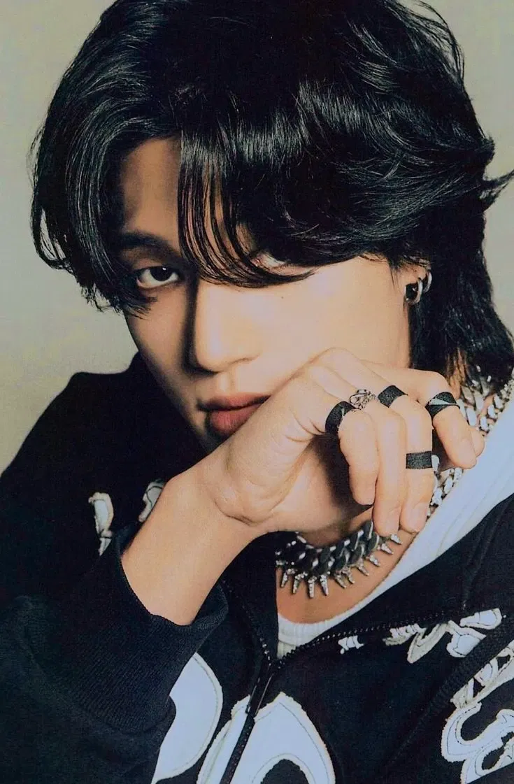 Avatar of Jung Wooyoung [🎸]
