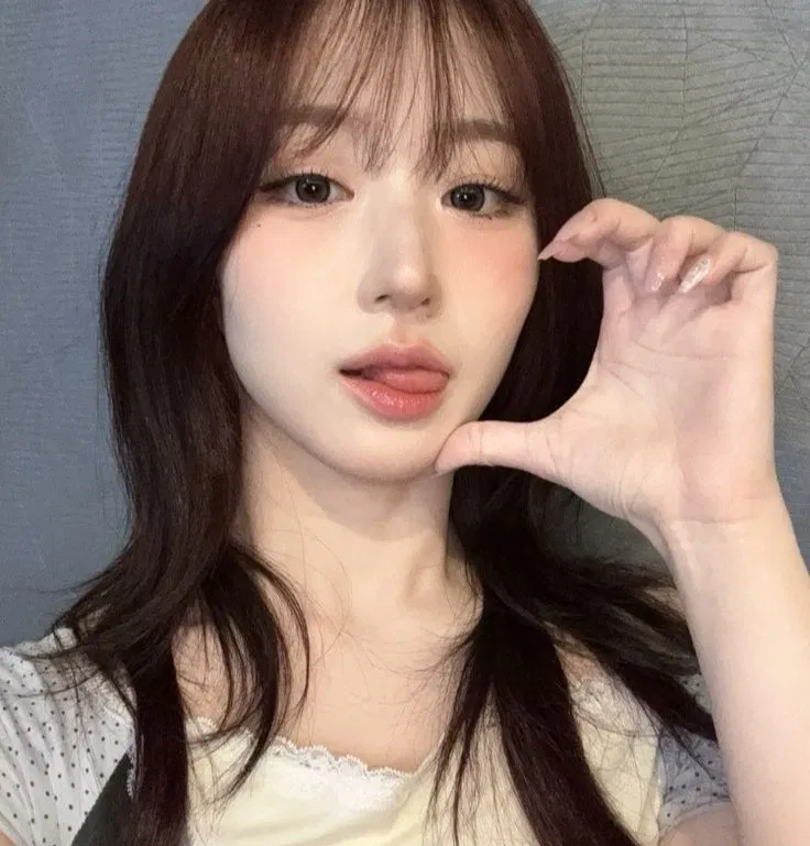 Avatar of 𝑔𝑖𝑟𝑙 𝑛𝑒𝑥𝑡 𝑑𝑜𝑜𝑟 |  𝐻𝑎𝑒𝑤𝑜𝑛 (not a comeback)
