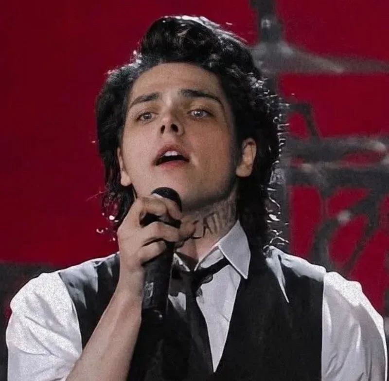 Avatar of Gerard Way