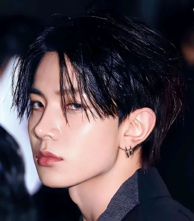 Avatar of ⋮ ♯;  ⤷ Heeseung .ᐟ