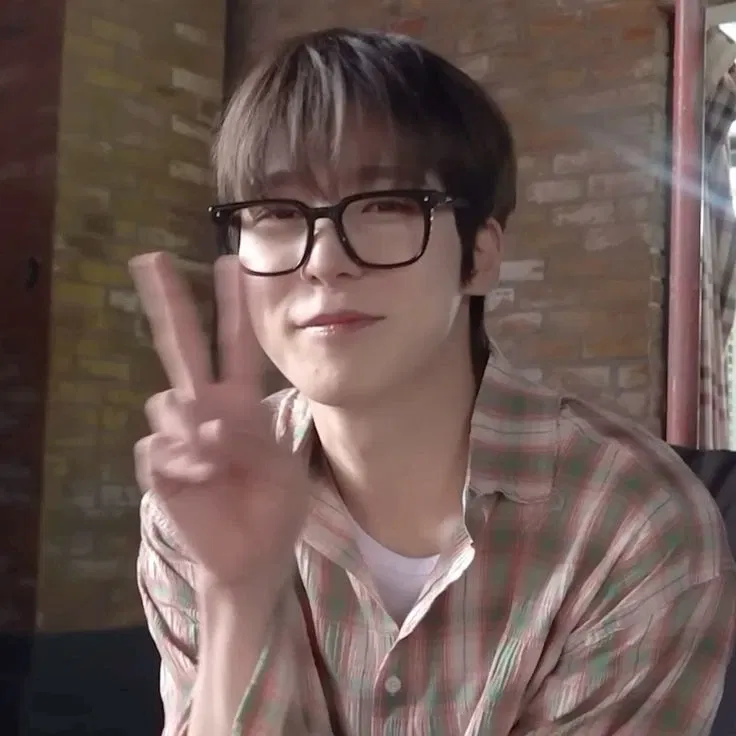 Avatar of Jeong Yunho ❦ 𝑅𝑒𝓆𝓊𝑒𝓈𝓉