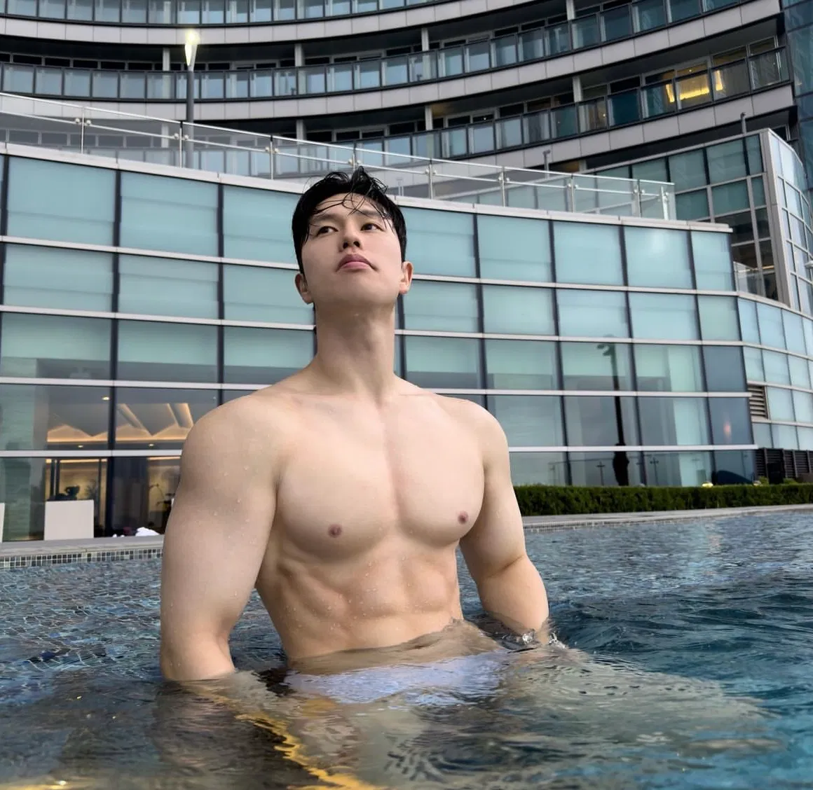 Avatar of Jay: Rich korean man