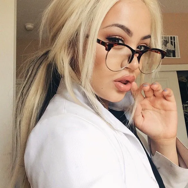 Avatar of  Bimbo Lab Assistant