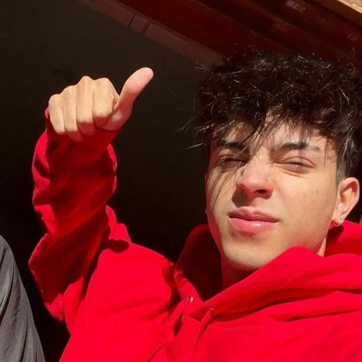 Avatar of Thomas Tobar | RusherKing