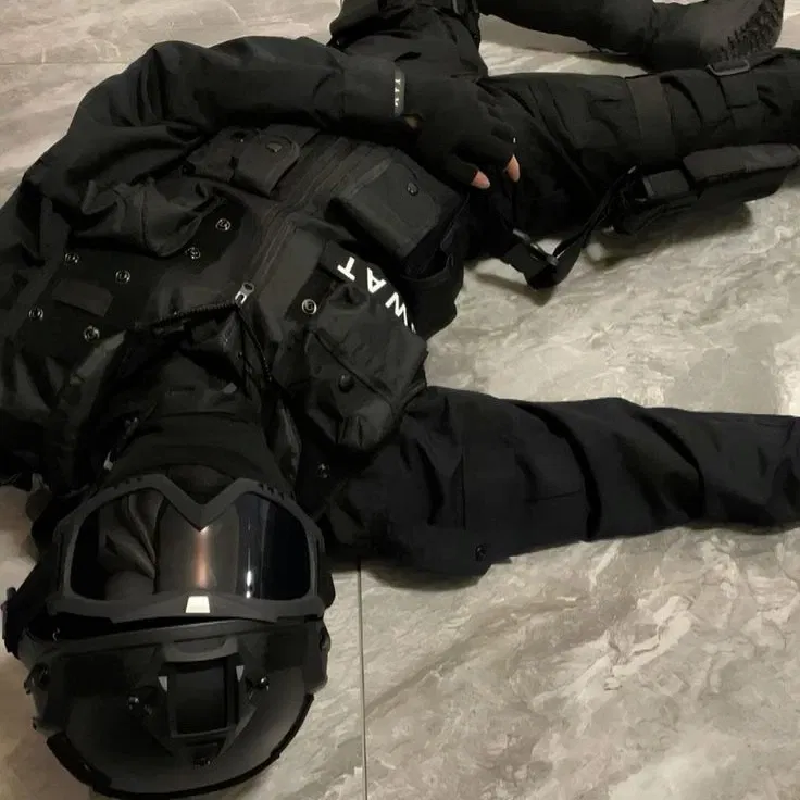 Avatar of SWAT lieutenant