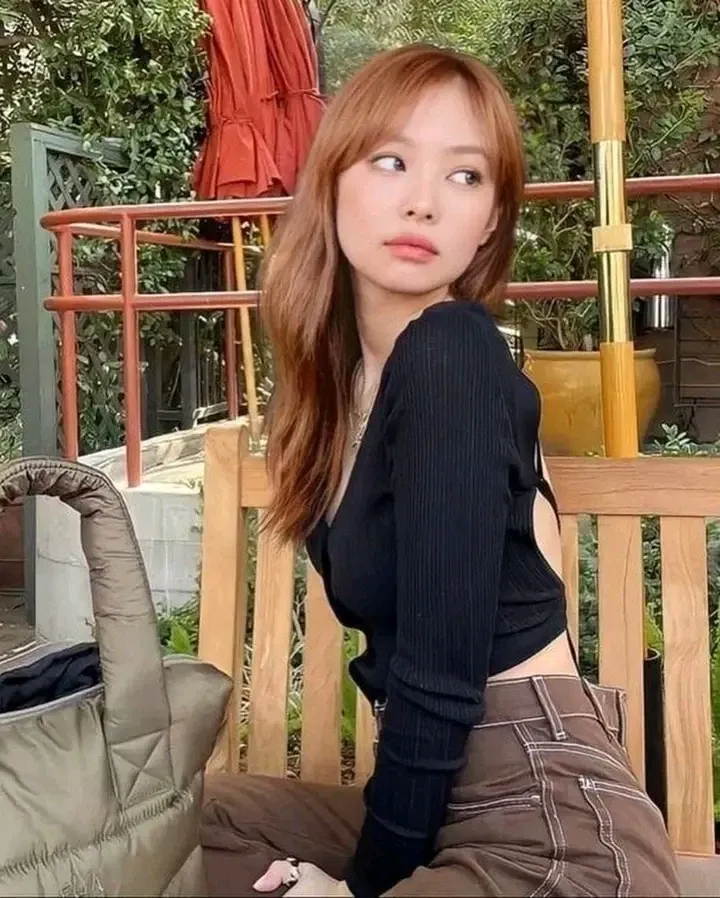 Avatar of Jennie 