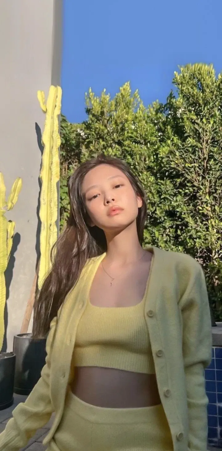 Avatar of Jennie 