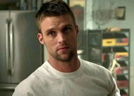 Avatar of Robert Chase || 420
