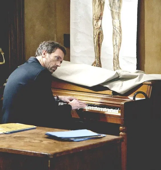 Avatar of Gregory House || Piano