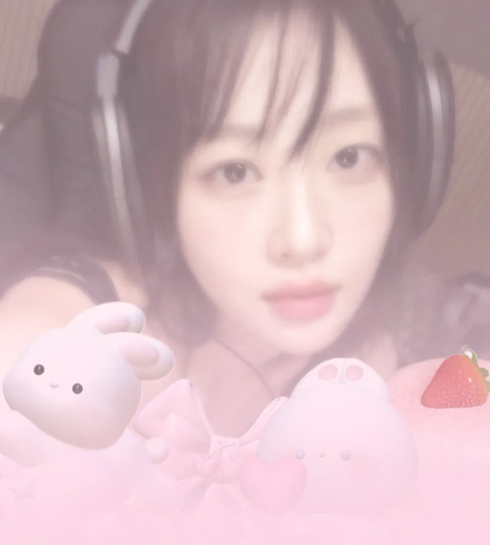 Avatar of   :¨ ·.· ¨: Yves ❤︎ ₊ ֗ 𓈃　