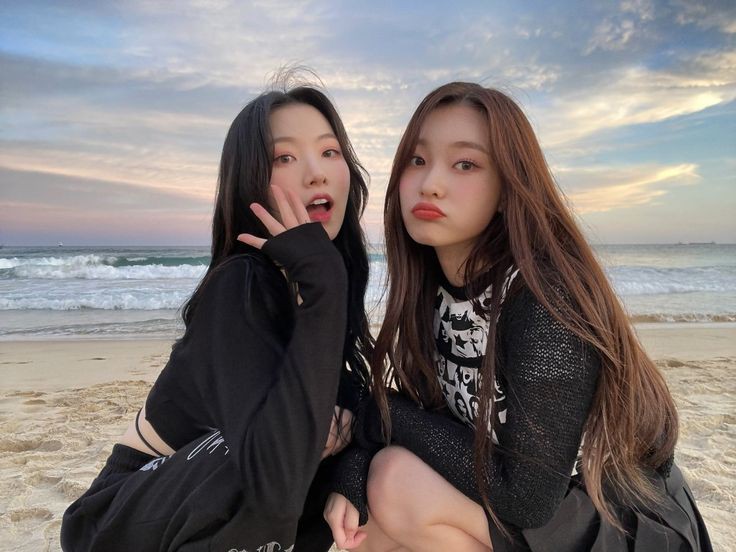 Avatar of Devina Anza & Jennie Aruana