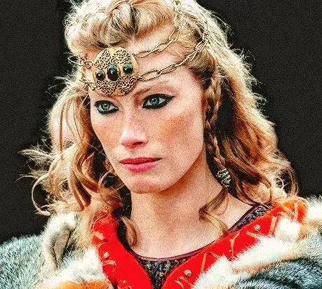 Avatar of Aslaug . ᚨᚾᚷᚱᛒᛟᛞᚨ