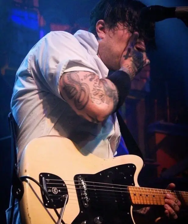 Avatar of  . ⚑  Frank Iero ֹ +