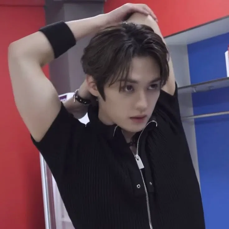 Avatar of Lee Minho — On Ice